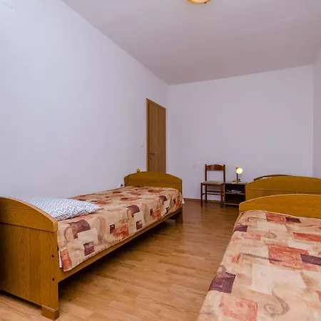 Apartments Kursan Trogir Exterior photo
