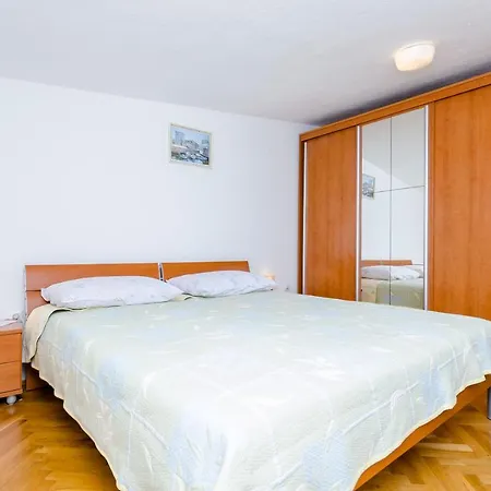 Apartments Kursan Trogir Exterior photo