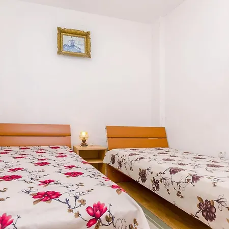 Apartments Kursan Trogir Exterior photo